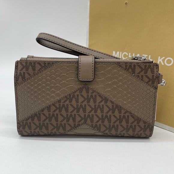 Michael Kors Large Double Zip Wallet Wristlet - Picture 3 of 7